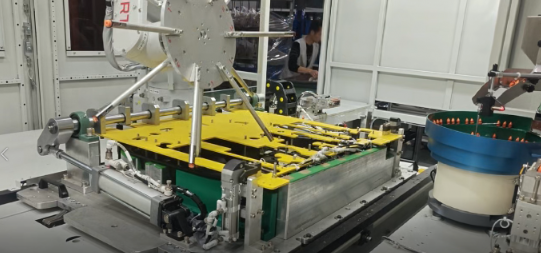 Τελευταία εταιρικά blogs για Αυτοματοποιημένη τοποθέτηση κλιπ για οδικές πίνακες πόρτας